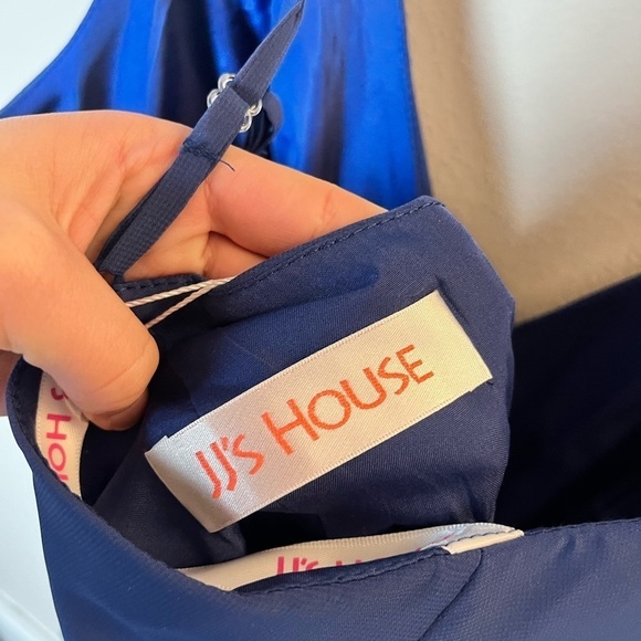 JJ’s House A-Line V-neck Asymmetrical Chiffon Bridesmaid Dress Size 16W NWT - Picture 10 of 11